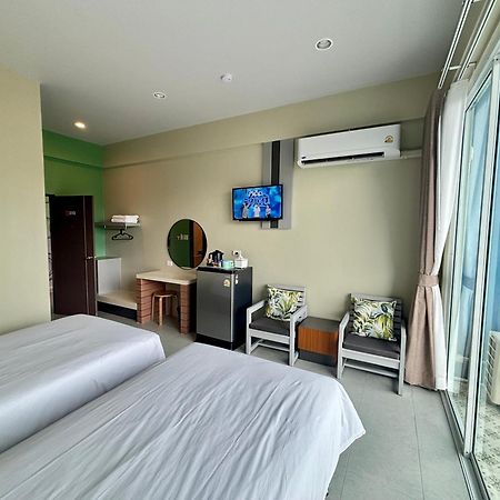 Siri Hotel Phuket Екстериор снимка